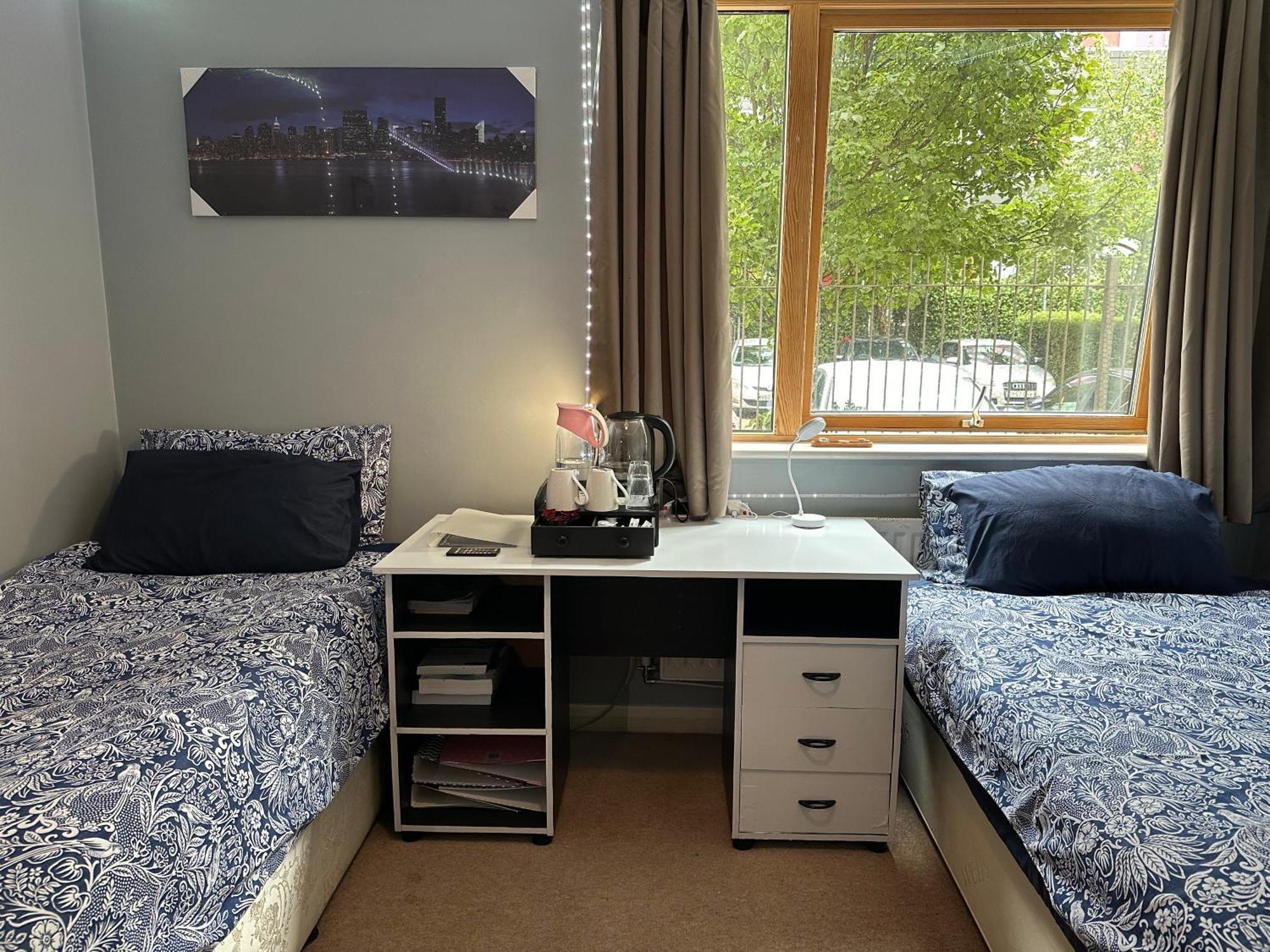 شقة London Gateway Get-Away هاونسلو الغرفة الصورة